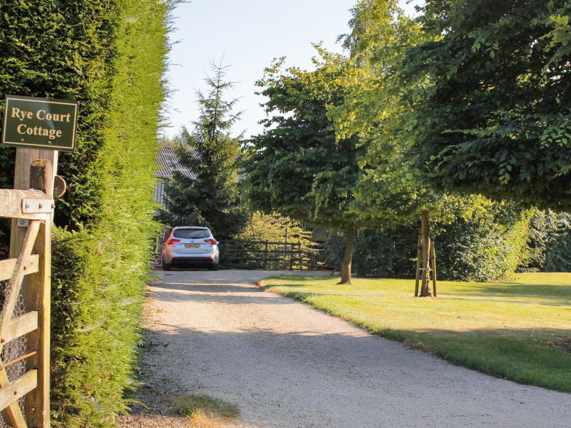 Rye Court Cottage Birtsmorton ภายนอก รูปภาพ
